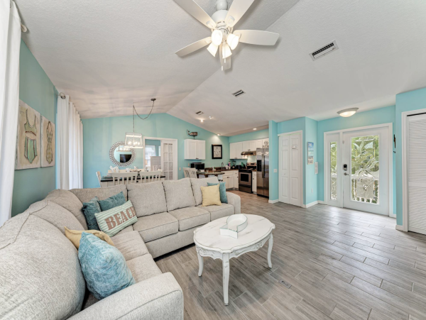 Three Bedroom Pool Duplex in Holmes Beach